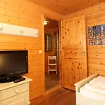 Doppelhaushaelfte In Holiday home